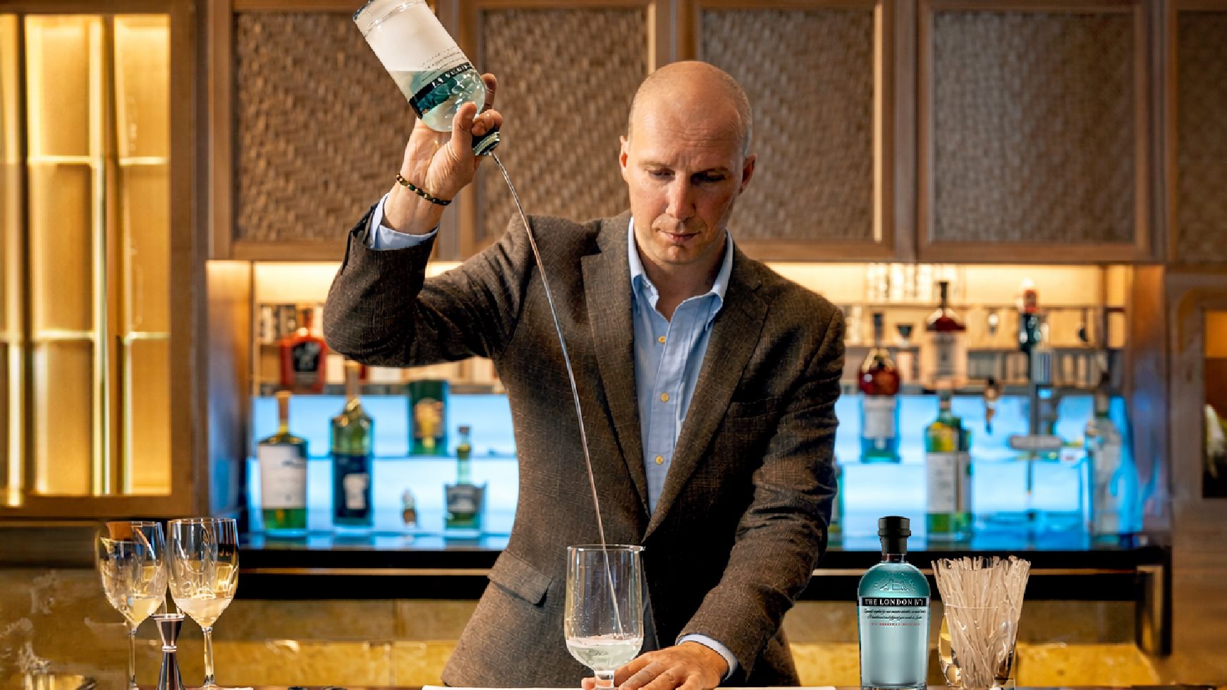 Shaken & Stirred - Bar Takeover